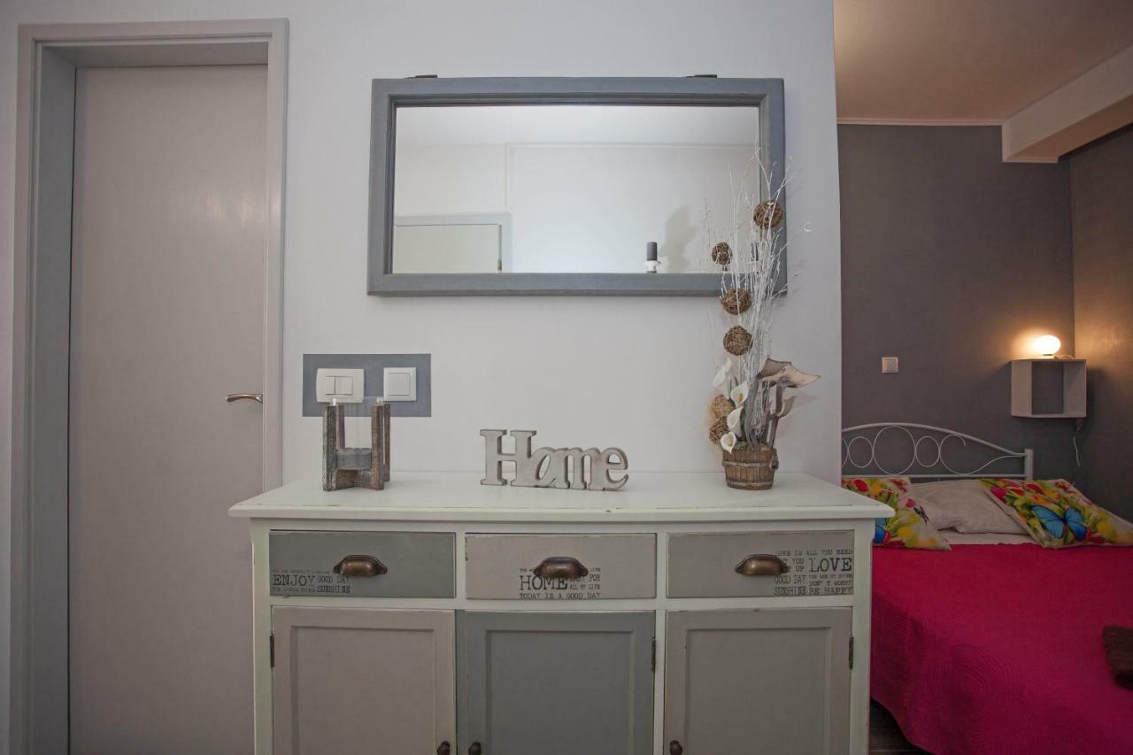רוביני Apartments Tin מראה חיצוני תמונה